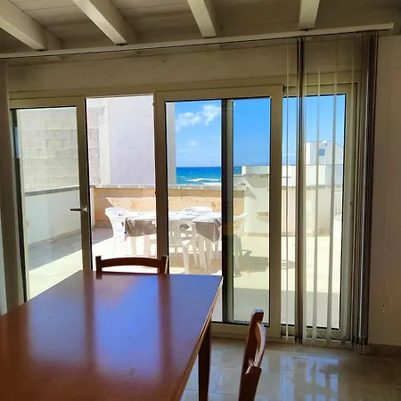 Casa de Férias Quadrilocale Dafne 2 In Centro Vista Mare Salento Ugento