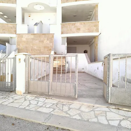 Casa de Férias Quadrilocale Dafne 2 In Centro Vista Mare Salento Ugento *