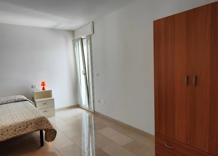 Vakantiehuis Quadrilocale Dafne 2 In Centro Vista Mare Salento Ugento