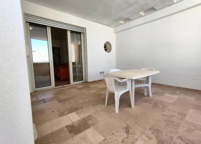 Vakantiehuis Quadrilocale Dafne 2 In Centro Vista Mare Salento Ugento *