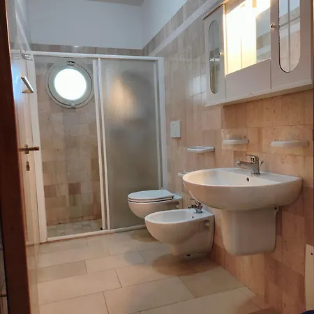 Quadrilocale Dafne 2 In Centro Vista Mare Salento Ugento Holiday home Torre San Giovanni Ugento